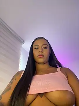 Snapshot of charlotteeruss chatting on September 21, 10:19 pm charlotteeruss online show from September 21, 10:19 pm