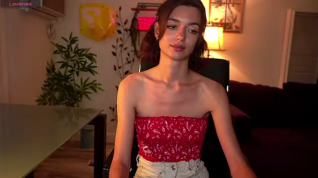 olivia jeas online show from April 28, 2:27 am