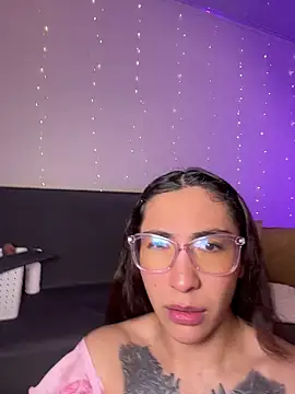 emma rouse69 online show from April 23, 3:14 pm