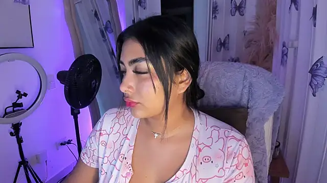 NatashaBrown12 online show from June 10, 10:08 pm