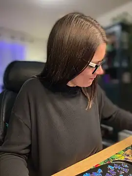 LadyLena1 online show from November 10, 1:11 am