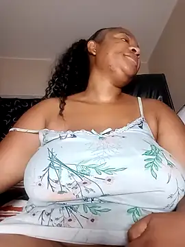 Bootyliciousbbw12 online show from April 22, 5:59 am