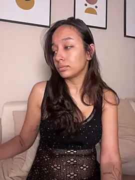 DianaHopson online show from April 21, 11:39 am