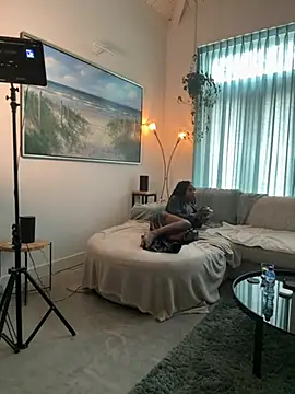 ROXYNL online show from June 6, 1:39 pm