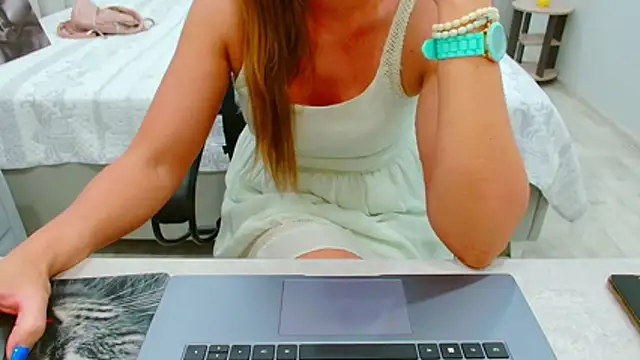 EveLove33 online show from June 5, 6:03 pm