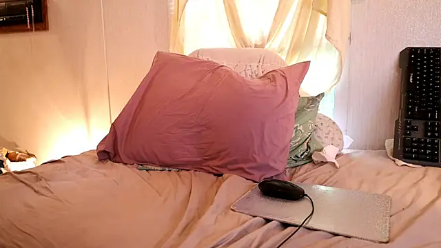 xxpixeyxx online show from April 26, 2:26 pm