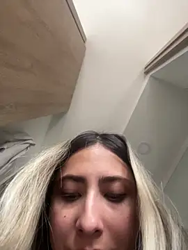 Ameellie online show from February 19, 4:28 pm