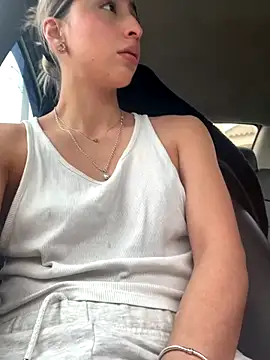 Ameellie online show from September 28, 4:34 pm