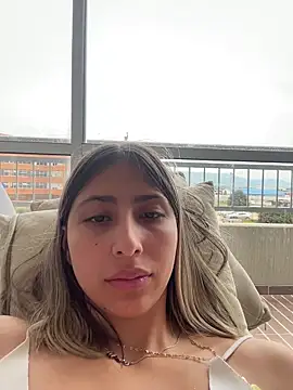 Ameellie online show from March 5, 4:58 pm