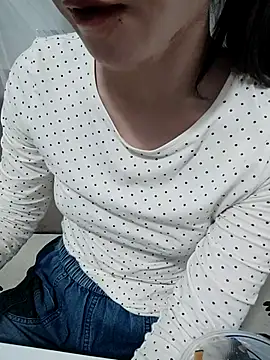 I AM NOT A SLUT online show from October 20, 3:42 am