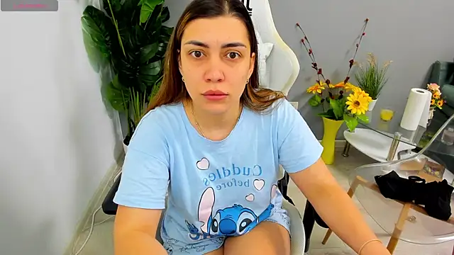 EveEvian online show from April 27, 11:18 am