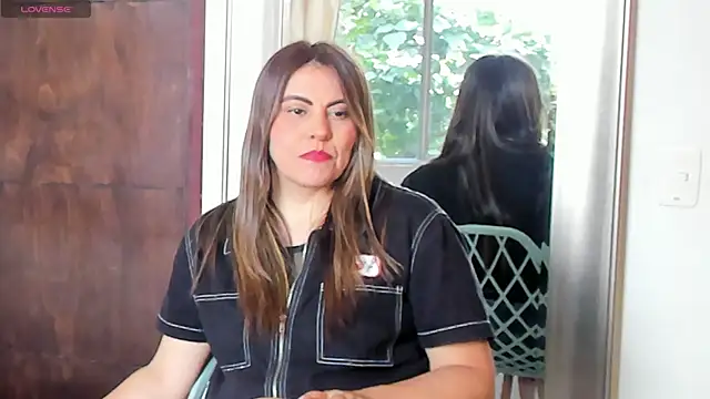 V monse online show from April 21, 3:08 pm