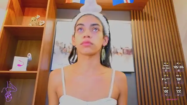 Alahia Rodriguez online show from July 13, 12:39 pm