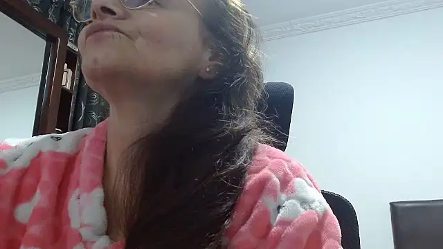 Snapshot of asleycavta chatting on October 8, 3:55 am asleycavta online show from October 8, 3:55 am