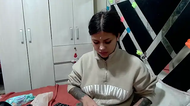 katery wok11 online show from April 27, 10:40 pm