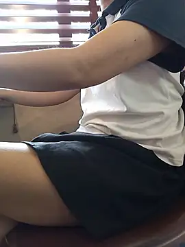 Michiko1 online show from June 25, 6:18 am