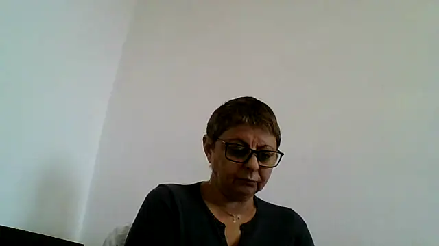 roseblak42 online show from October 14, 2:41 pm