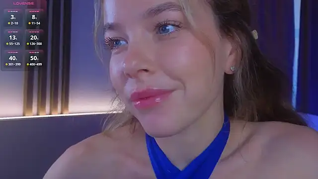 Snapshot of milly_shy chatting on October 10, 7:13 am milly shy online show from October 10, 7:13 am