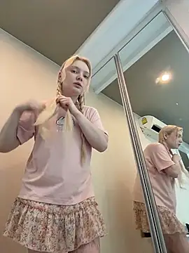 AmmyHot online show from March 29, 3:05 am