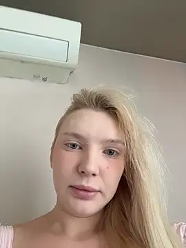 AmmyHot online show from April 26, 3:04 am