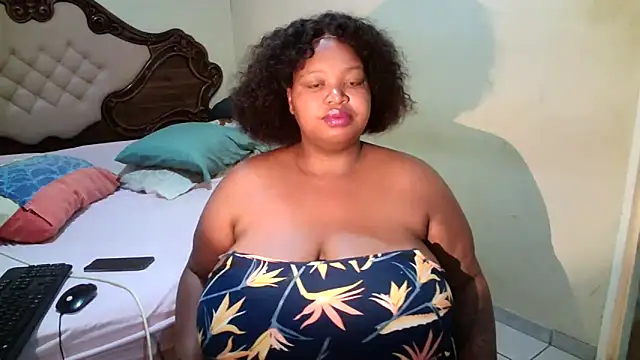 HOTBIGMELONSxx online show from March 8, 6:45 pm