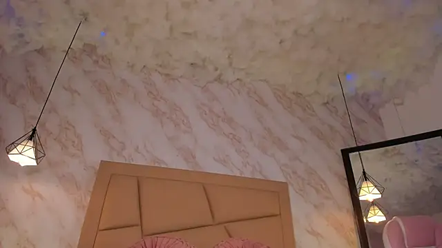  Hollywood 1 online show from April 28, 3:32 am