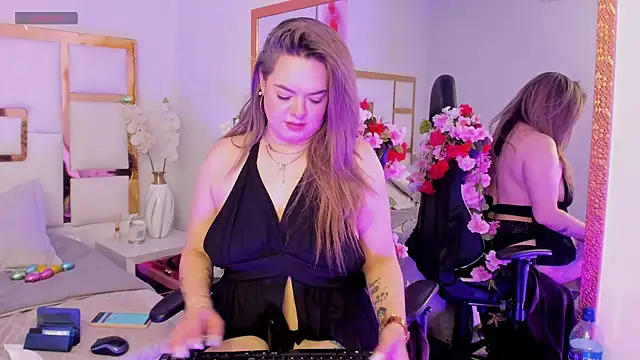 AvaMiia online show from April 25, 1:41 pm