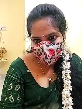 melina214 online show from April 19, 6:10 pm