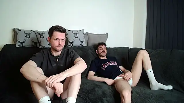 twotwinkhusbandss online show from January 31, 9:46 pm