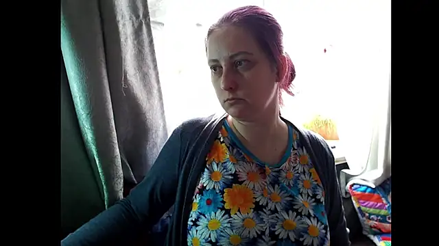 Sakura Green online show from April 28, 10:41 am