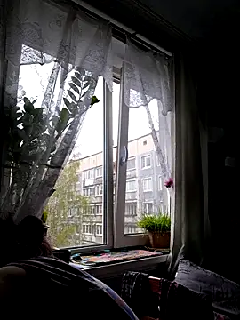 Sakura Green online show from April 25, 3:09 pm