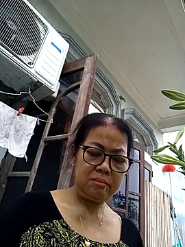 Hotestlove online show from April 23, 4:42 am