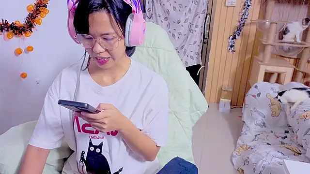 Kana G online show from October 28, 5:41 pm