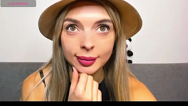  ellen meow  online show from June 12, 8:06 pm