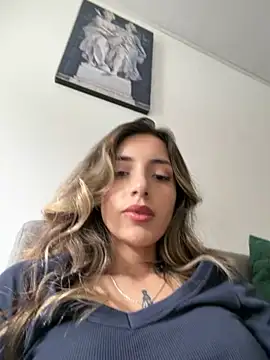IsadoraGalle  online show from June 16, 8:54 pm