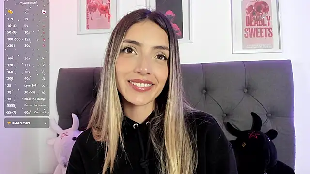 IsadoraGalle  online show from April 25, 8:50 pm