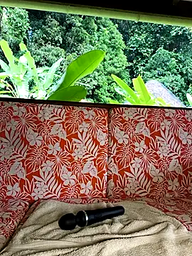 emma4xxx online show from March 24, 8:58 pm