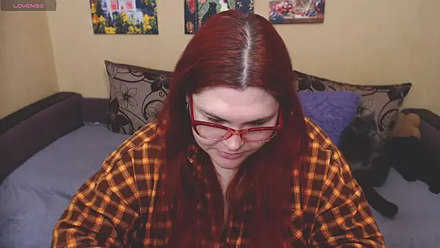 JuliaKeln online show from April 22, 4:04 pm