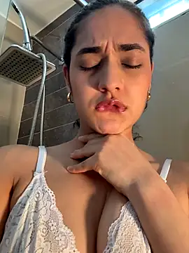 CuteFatima online show from October 25, 2:57 pm