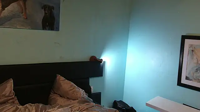 Prxscillia Tx online show from April 15, 7:58 pm