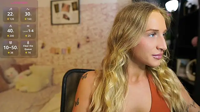Snapshot of Nicolette__Shea_ chatting on September 22, 1:09 pm Nicolette Shea online show from September 22, 1:09 pm