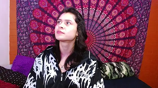 Snapshot of AbbySccott chatting on October 24, 12:28 am AbbySccott online show from October 24, 12:28 am