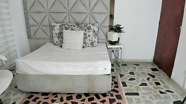 Snapshot of nina_pons chatting on October 1, 7:52 pm nina pons online show from October 1, 7:52 pm