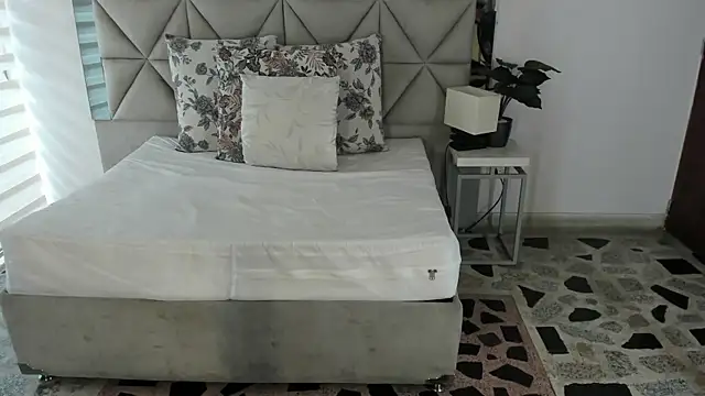 Snapshot of nina_pons chatting on October 14, 9:06 pm nina pons online show from October 14, 9:06 pm