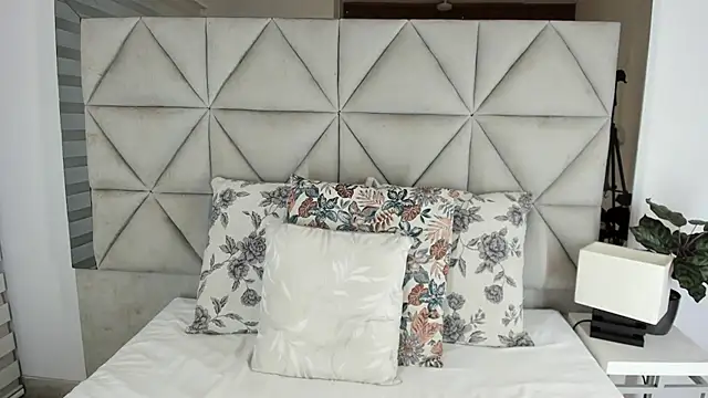 Snapshot of nina_pons chatting on September 12, 11:45 pm nina pons online show from September 12, 11:45 pm