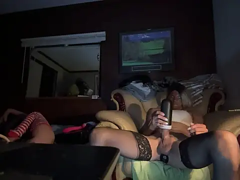 Brooke-lynn online show from September 9, 6:13 am