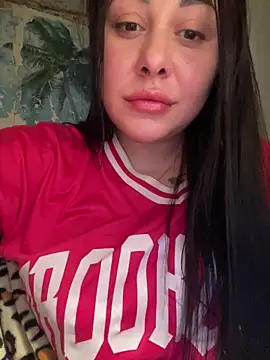 DaisyStreet online show from December 17, 5:50 pm