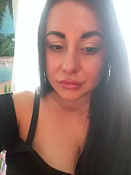 DaisyStreet online show from April 2, 1:41 pm