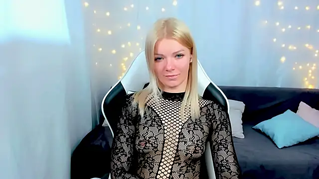 Lily Daviss online show from April 21, 3:02 am