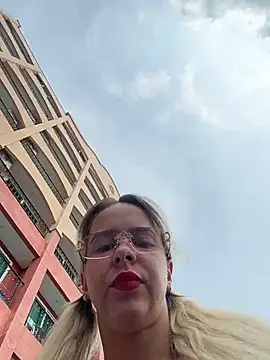 LikaCat online show from April 25, 2:14 am